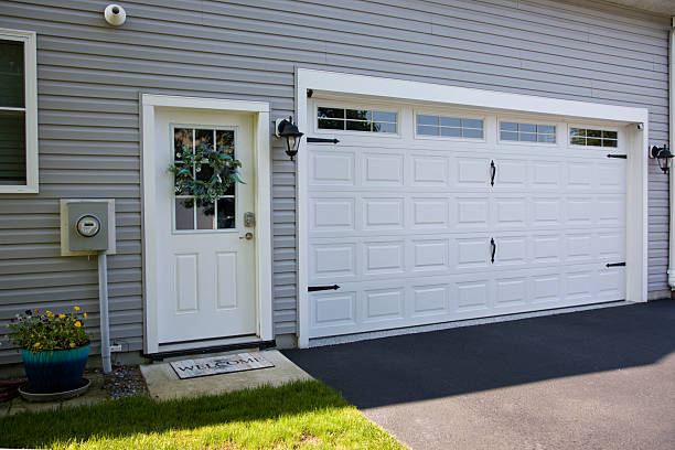 24/7 Emergency Garage Door Panel Replacement experts in Sandston, VA